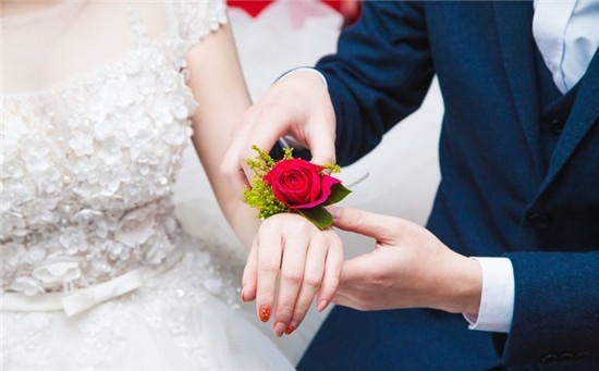 重燃爱火 武汉情感挽回与婚姻介绍的全方位指南
